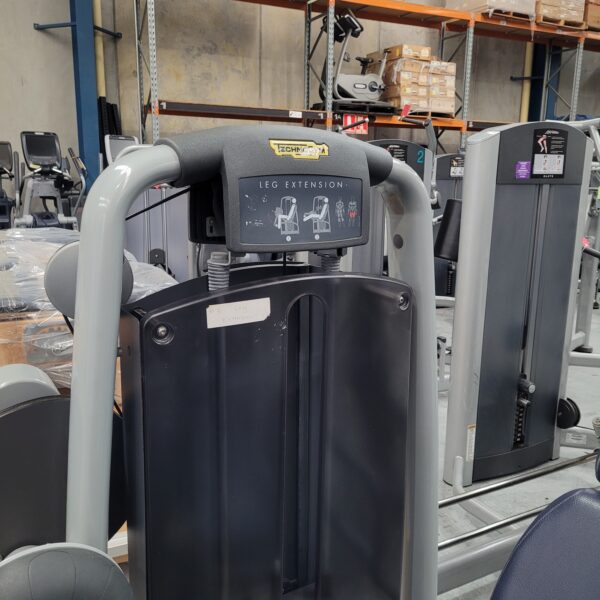 Technogym Selection Leg Extension - Image 5