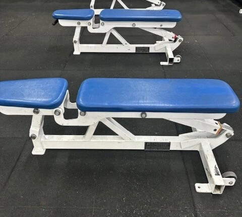 Hammer Strength Multi-Adjustable Bench - Image 3