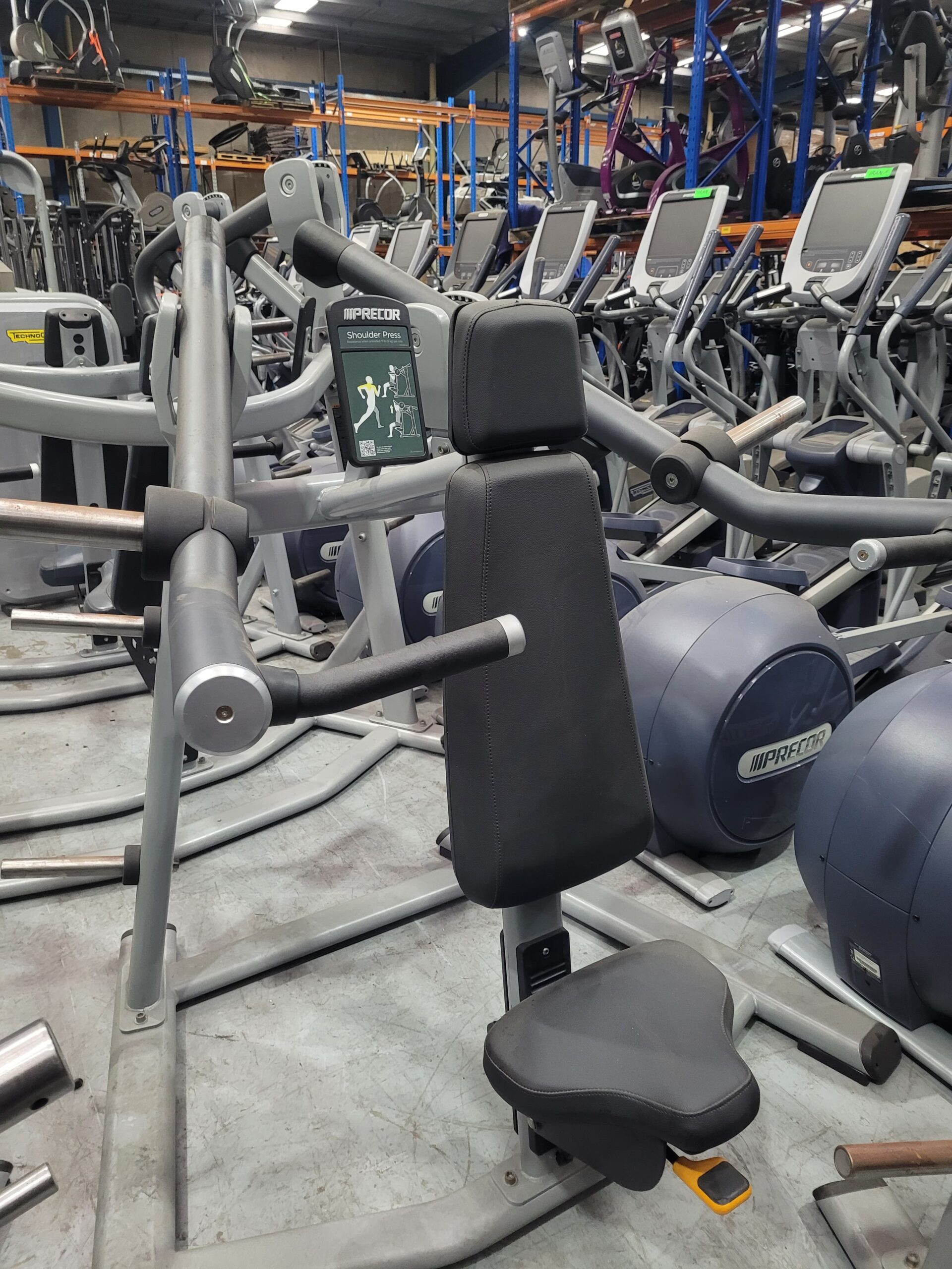 Precor DPL550 Shoulder Press - Image 4