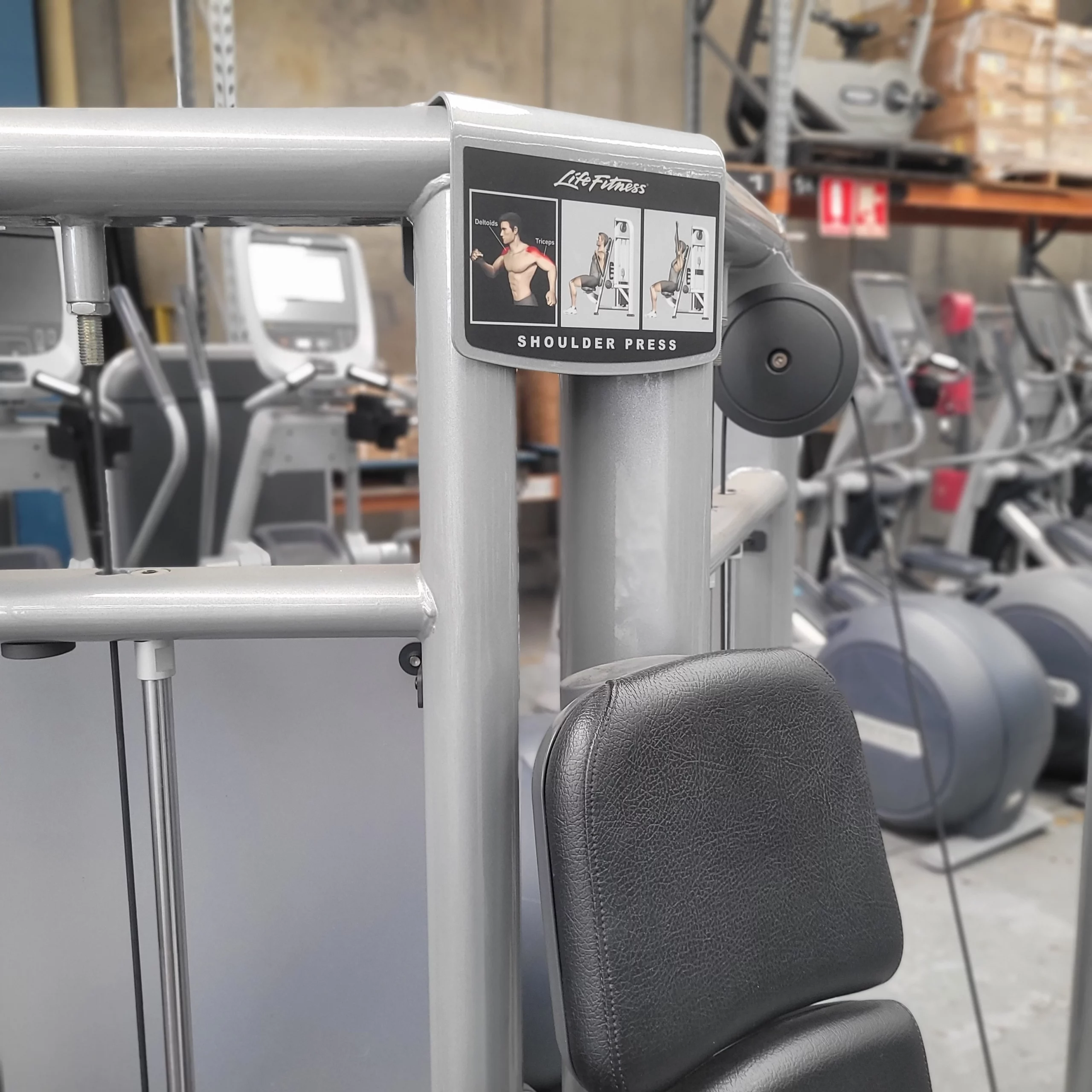 Life Fitness Cable Motion Shoulder Press - Image 3