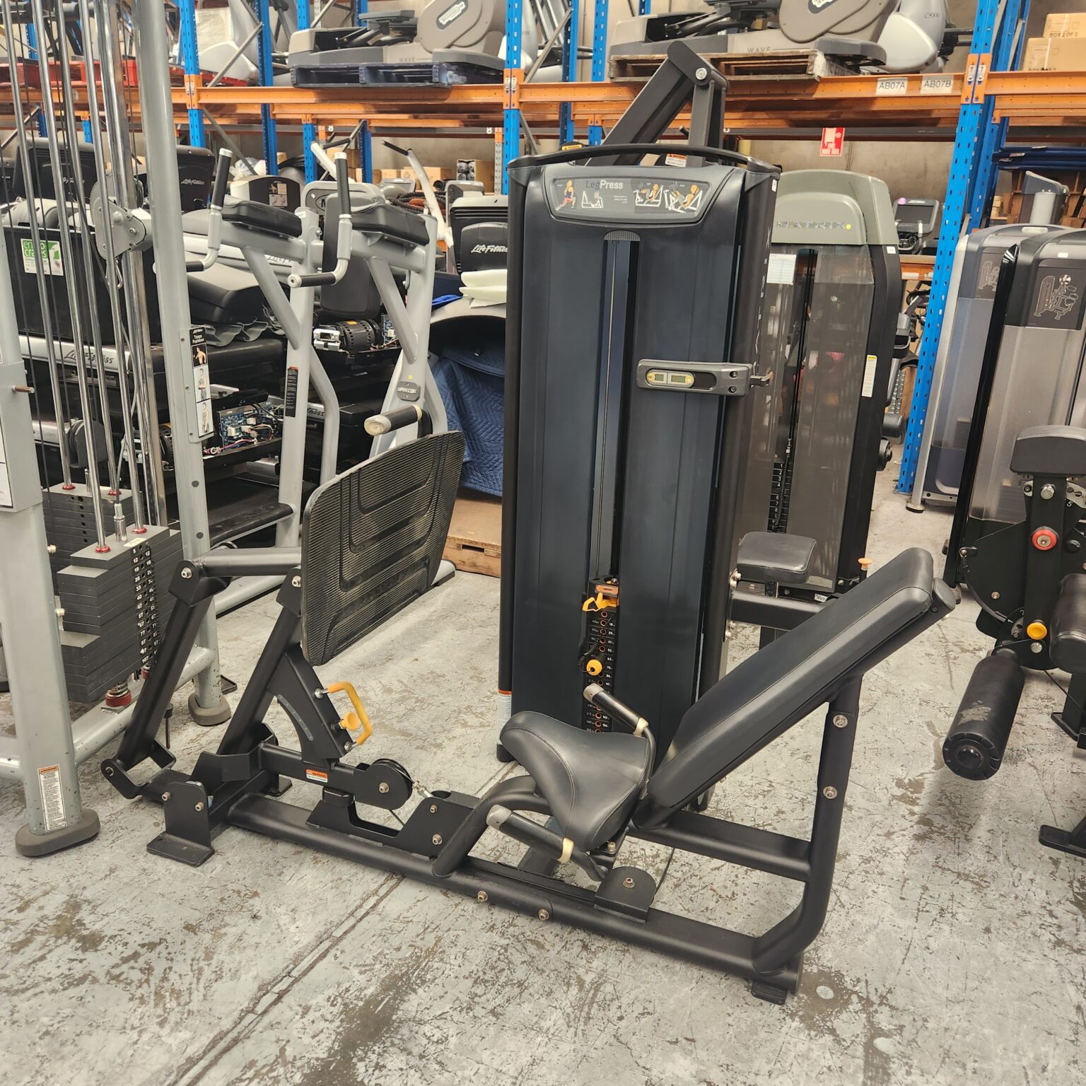 Matrix Leg Press Grays Fitness