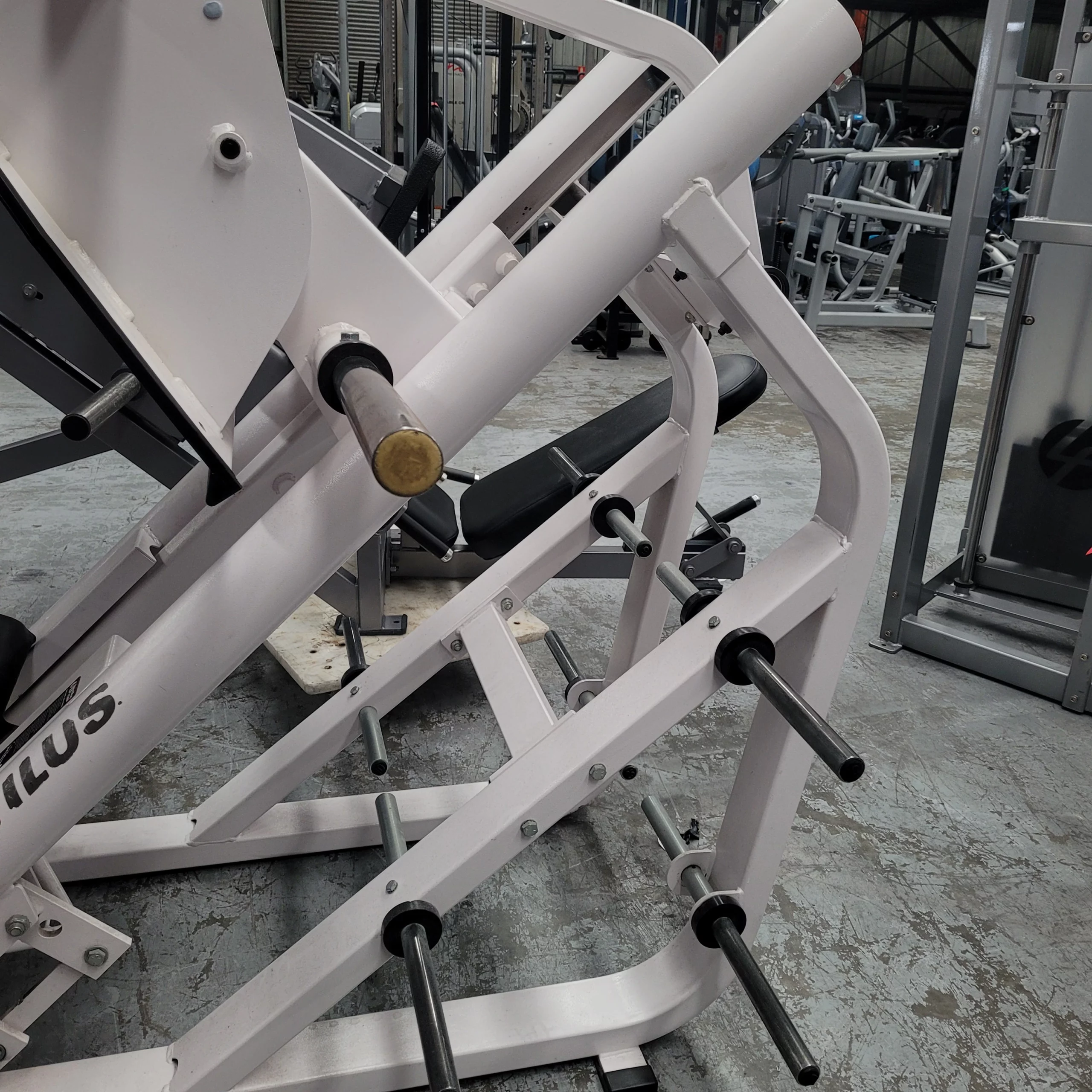Nautilus XPLOAD 45 Degree Linear Leg Press - White Frame - Image 4