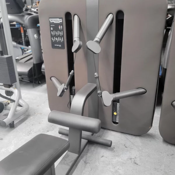 Technogym Kinesis Low Pull - Upper Body Strength Machine - Image 2