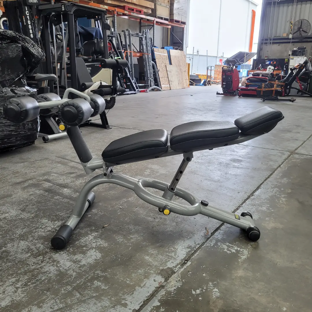 Technogym Selection Adjustable Decline / Ab Bench - Image 2